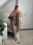 [CRÉATION DUBAÏ] HAUT LONG EN LIN AMĀRIS BEIGE FONCÉ