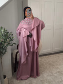 ABAYA PREMIUM MANCHES AMPLES ET STRASS COUSUES MAIN PREMIUM