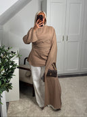 [CRÉATION DUBAÏ] HAUT LONG EN LIN AMĀRIS BEIGE FONCÉ